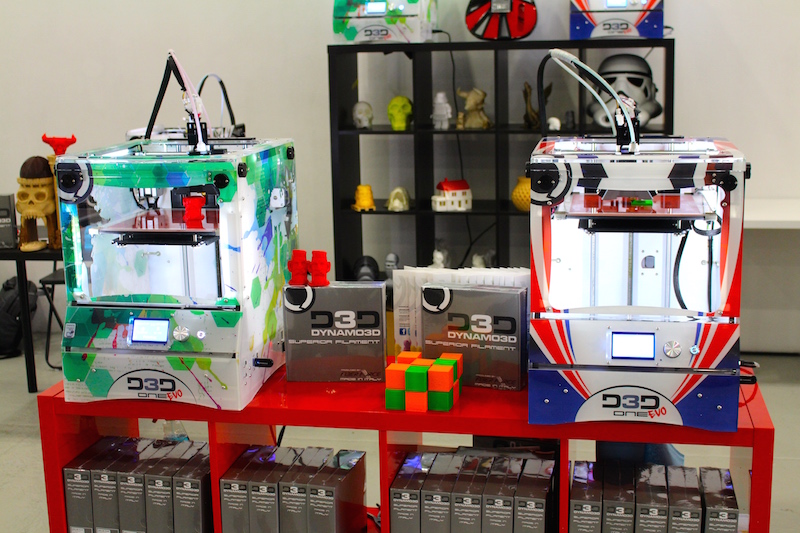 Dynamo 3D's printer will print at speeds up to 450 mm/s and is almost completely silent. This is an amazing machine! 