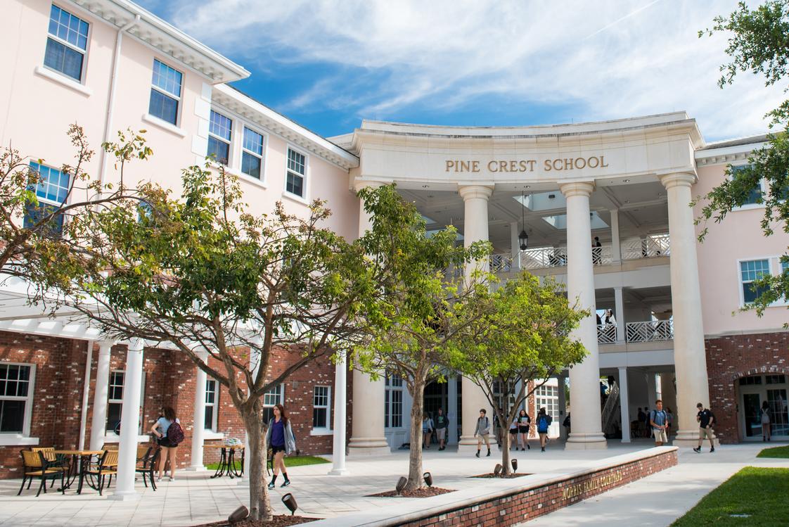 Pine Crest School