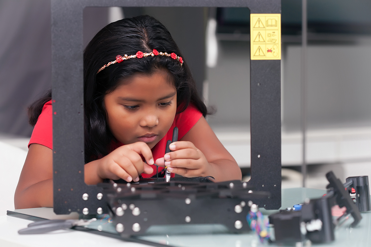 How Can Educational Institutions Benefit from 3D Printer Farm Management Software?
